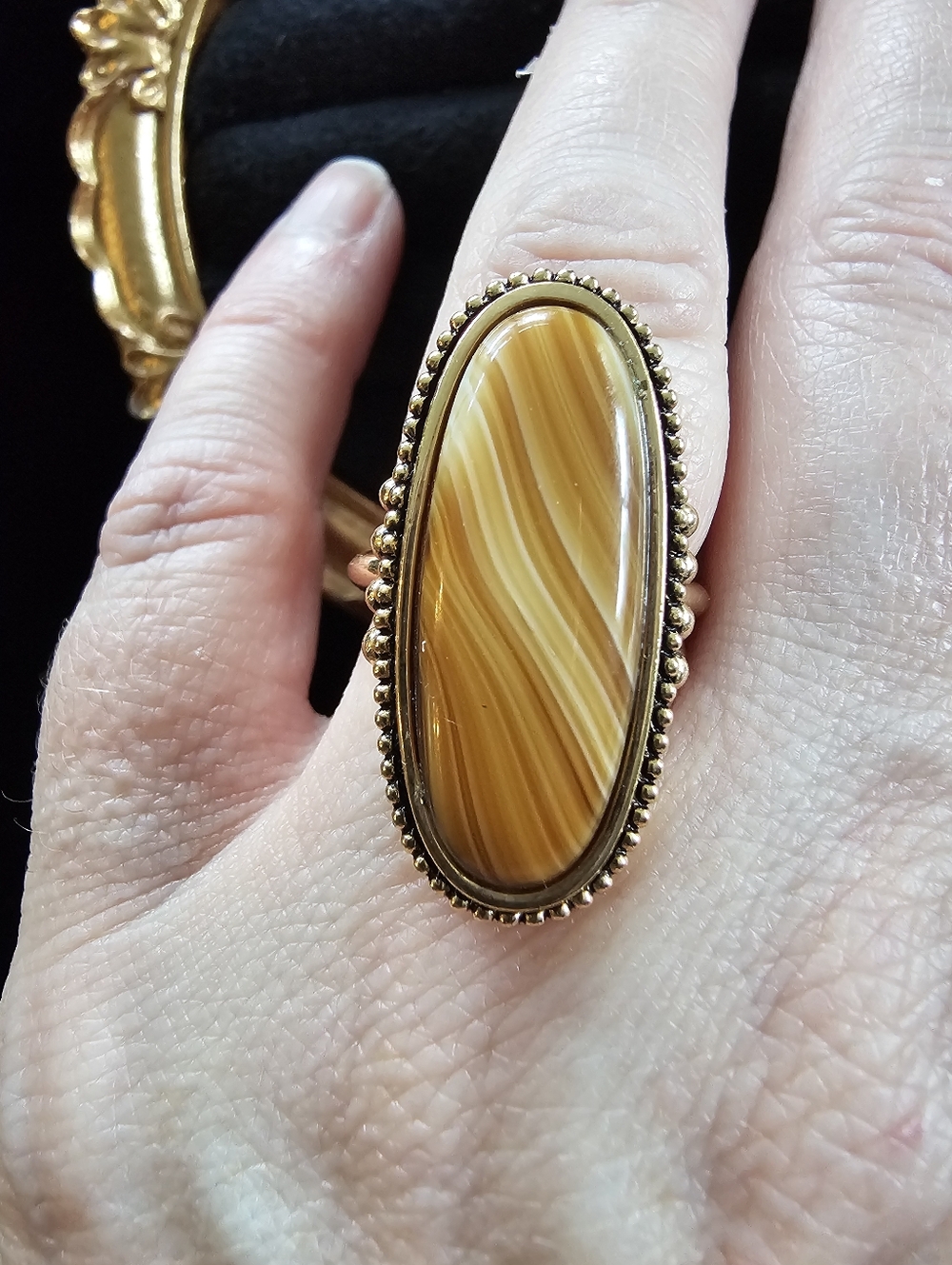Vintage Avon Ring Size 5.5/6.5 - Picture 3 of 5